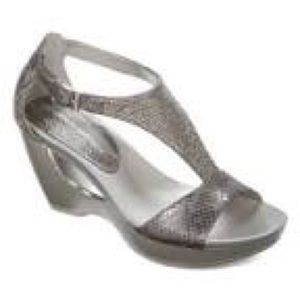Sz 7.5 Silver Wedge Sandal new in box